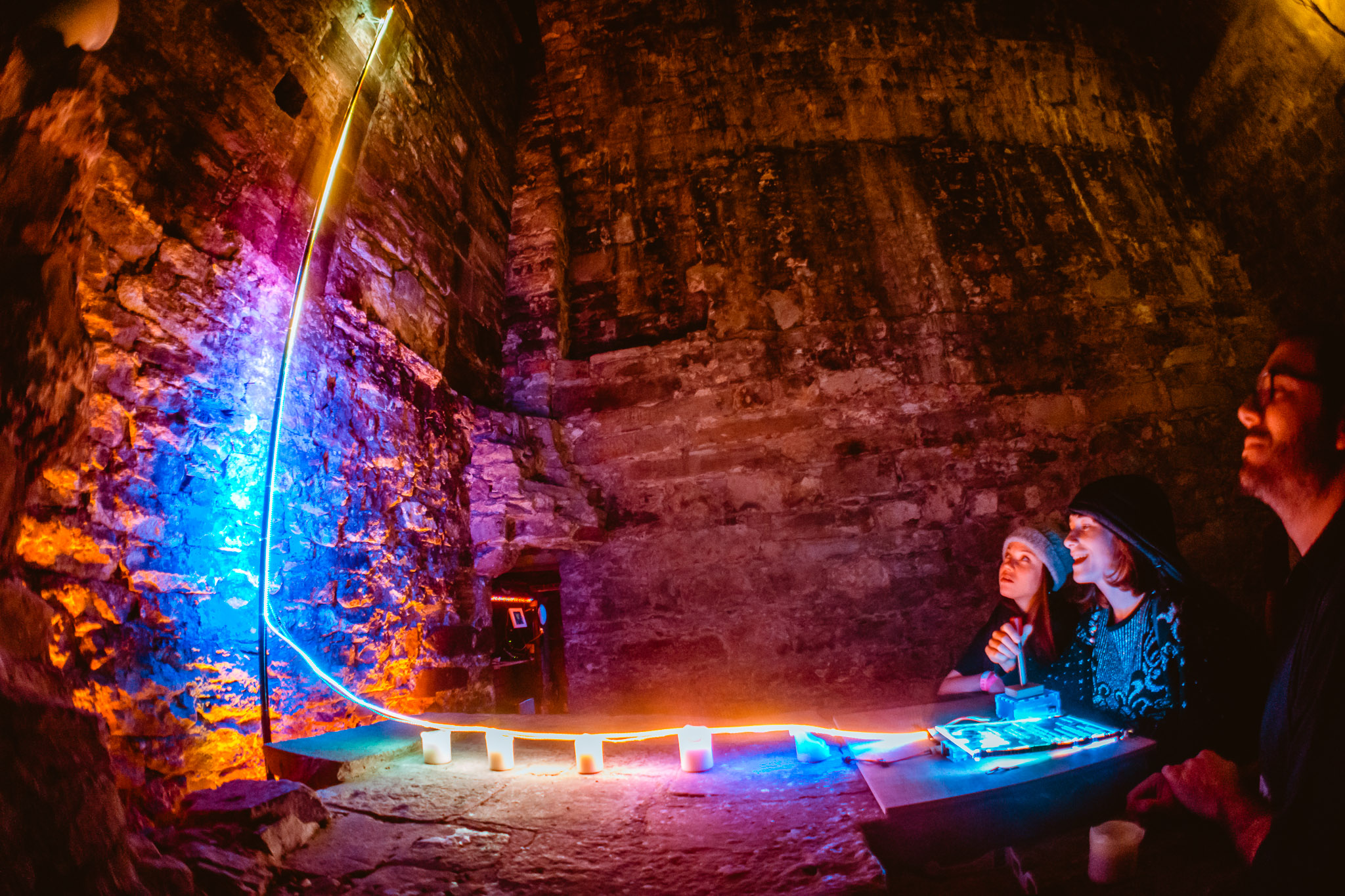 Personnes jouent au Line Wobbler