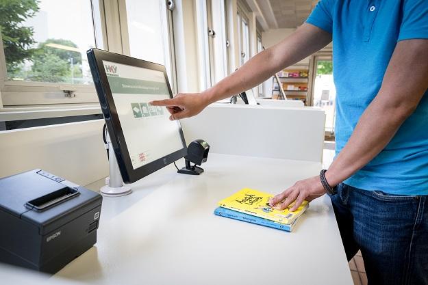 automate de prêt de la bibliothèque